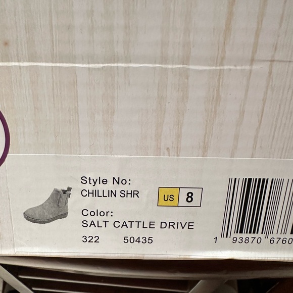 Chillin SHR Ankle Boots - Picture 4 of 4